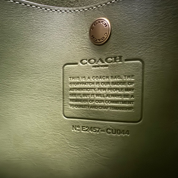 Green Coach Brooklyn (largest size) - Picture 8 of 9